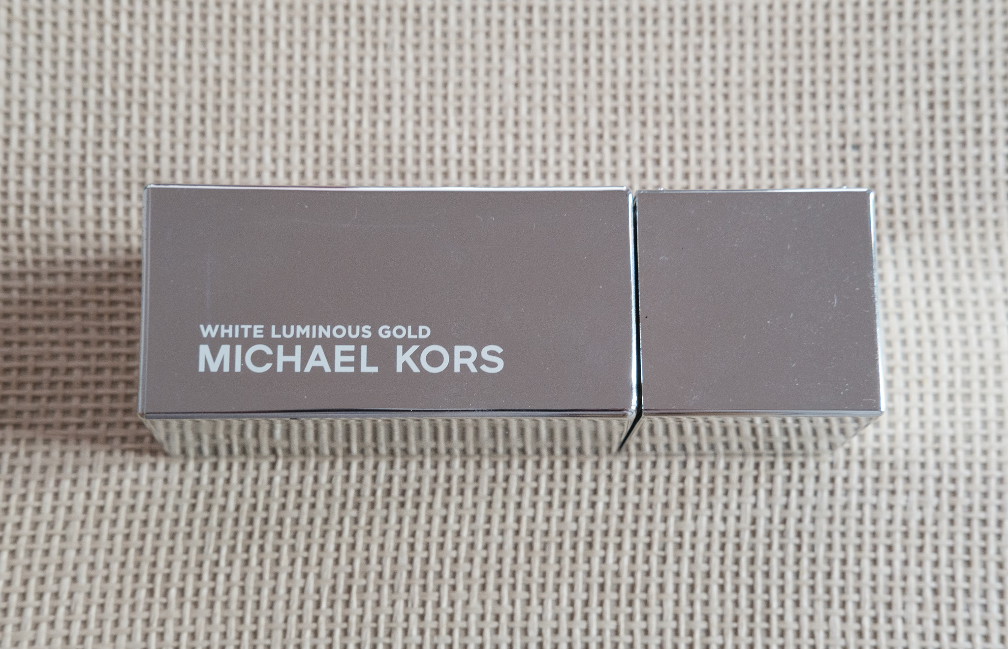 Review | Michael Kors White Luminous Gold