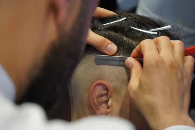 Haircuts for Straight Hair: Style Guide