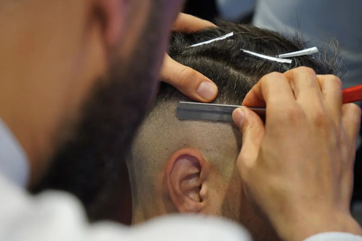 Haircuts for Straight Hair: Style Guide