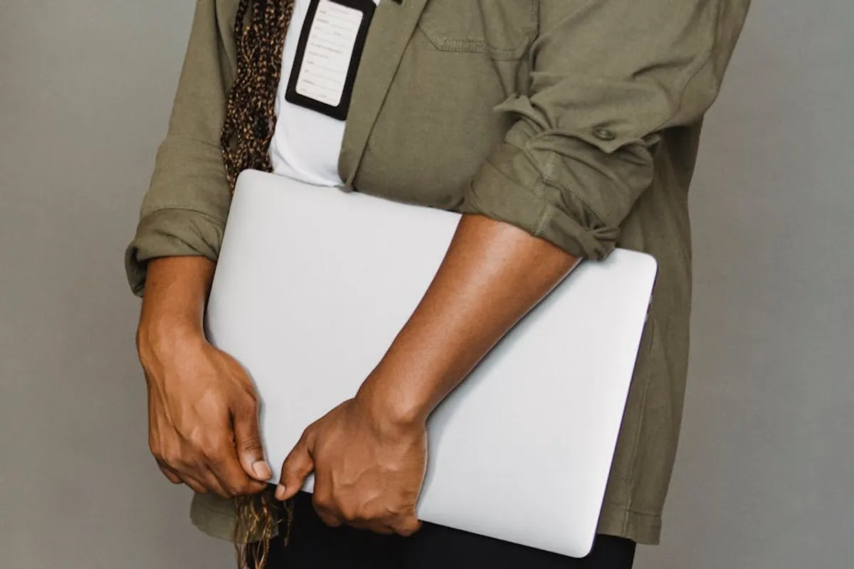 How to Style a Cropped Knit Top With High-Waisted Bottoms