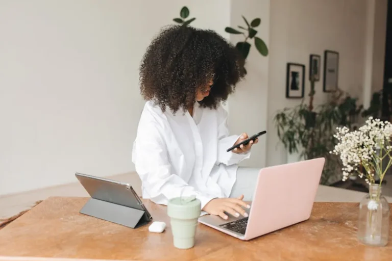 Impocoolmom Explained: Lifestyle Search Intent, Trends, and Alternatives