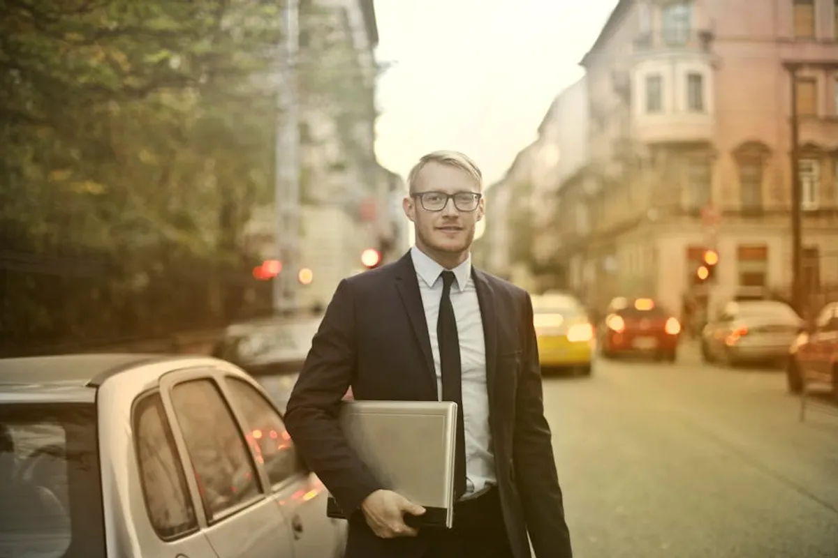 Office Outfit Ideas That Still Feel Stylish