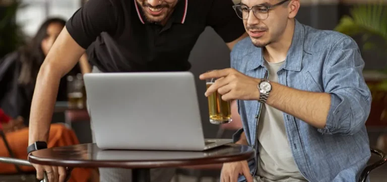 Porchdrinking Explained: Lifestyle Search Intent, Trends, and Alternatives